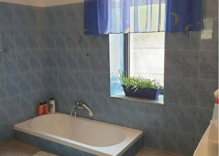 My Home- 3km From Vain *